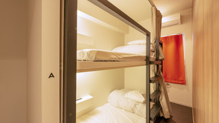 ツインルーム 共用バスルーム