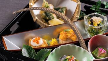 食事・飲み物 / 24