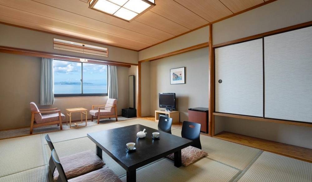 大人も子どもも
寛げるお部屋へ / 5
