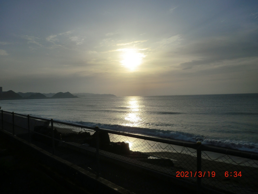 朝日も見れました（ちょっと時間が遅れましたが）