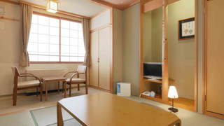 和室 8畳 喫煙可（客室専用温泉なし）