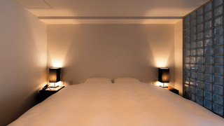 デザイン ダブルルーム クイーンベッド 1 台 禁煙 シービュー