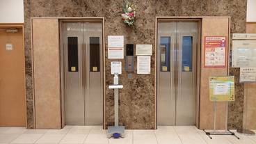 エレベーター / 1