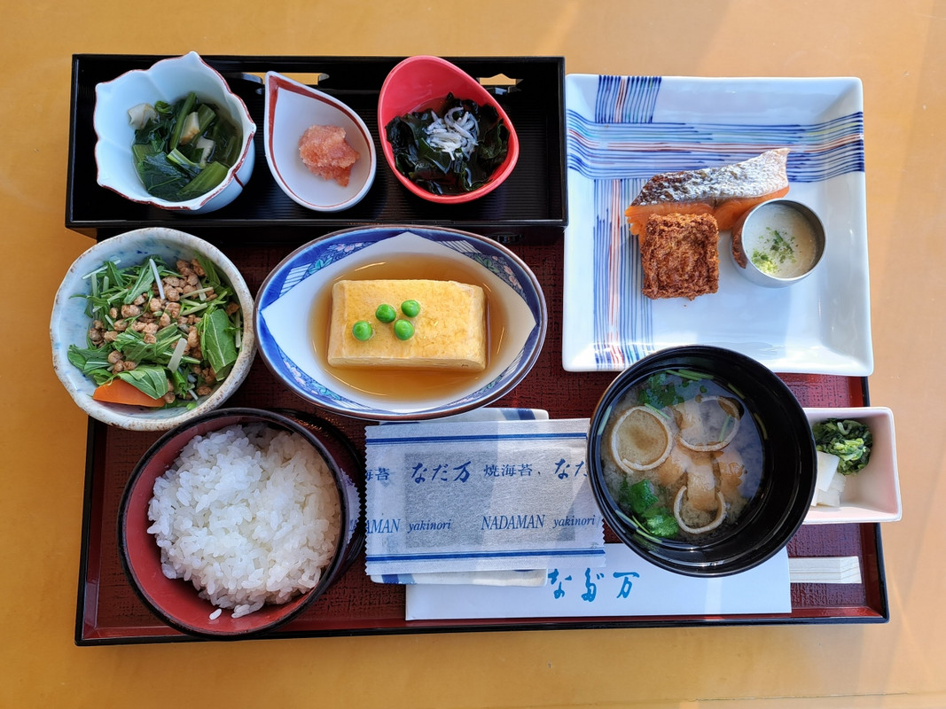 吉兆の朝食も美味しい。