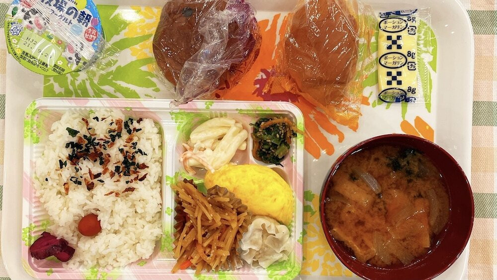 朝食