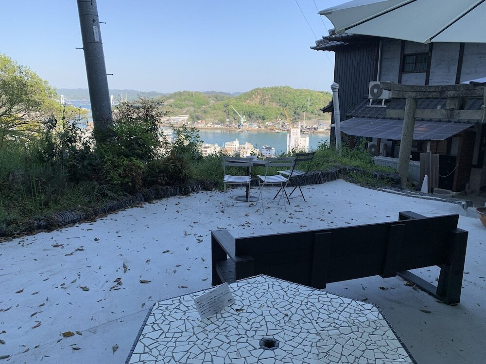 屋外ダイニングエリア