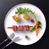 五感で愉しむディナー
心ゆくまで味わう美食 / 4