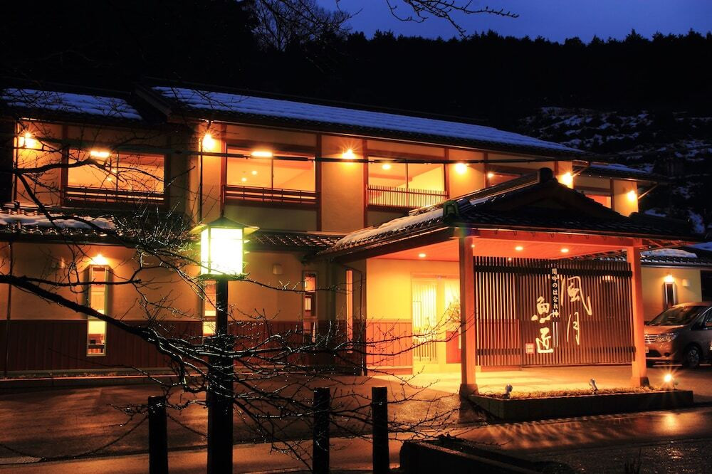 老舗の鮮魚店直営。新鮮な海の幸に舌鼓♪4070813