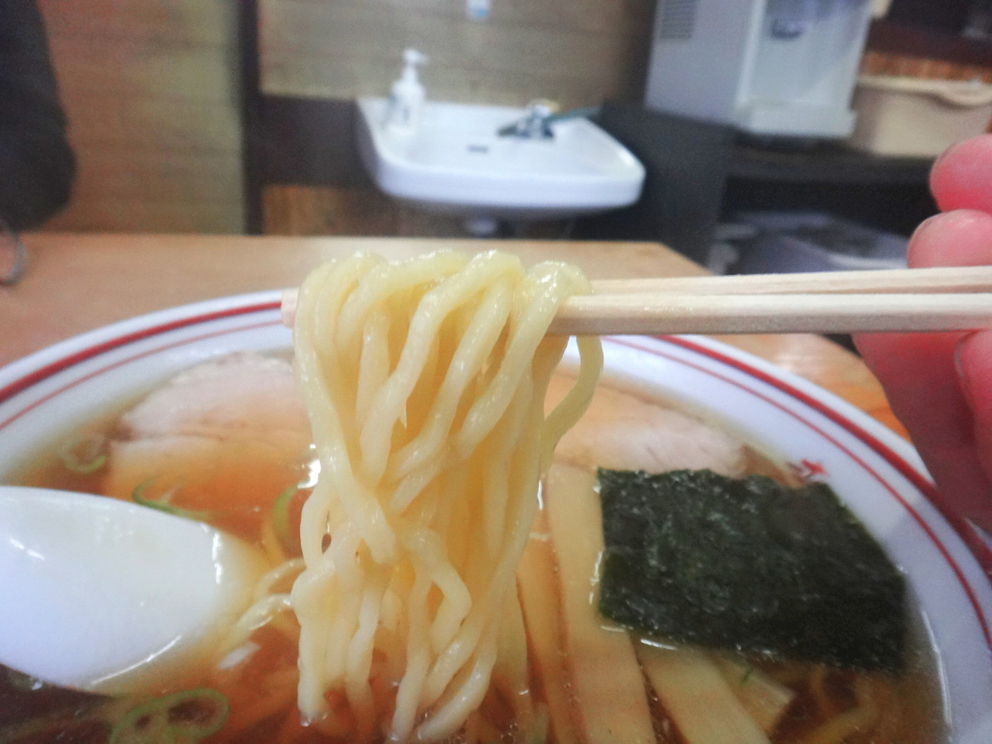 「吉野屋食堂」料理 855557 麺リフト
