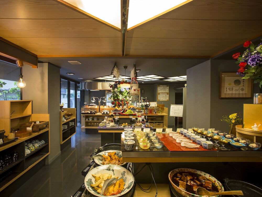 和とモダンが融合した客室で贅沢なひと時を4260394