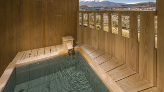 福地B　露天風呂付　富士山側　ベッド2　布団3 [山梨ワインラウンジ利用可能]