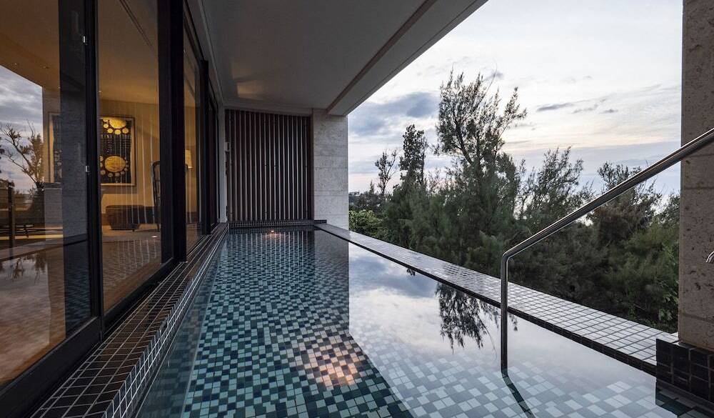 エグゼクティブスイート プール / 2