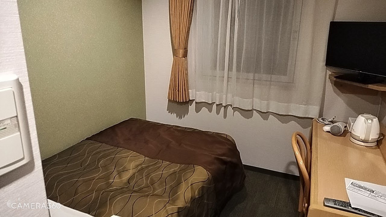 テレビが机上ではないのは〇ですね