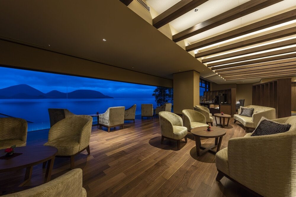 ライブラリーラウンジ①