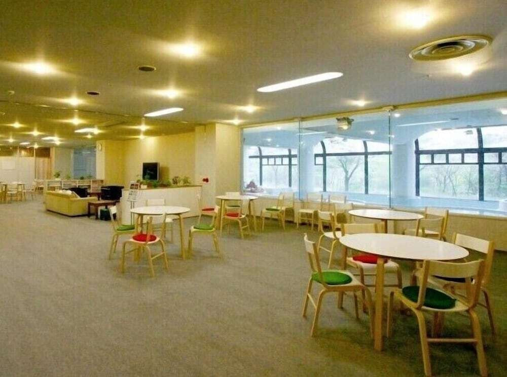 プール前ラウンジ