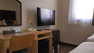 ベーシック ツインルーム シングルベッド 2 台 禁煙 冷蔵庫