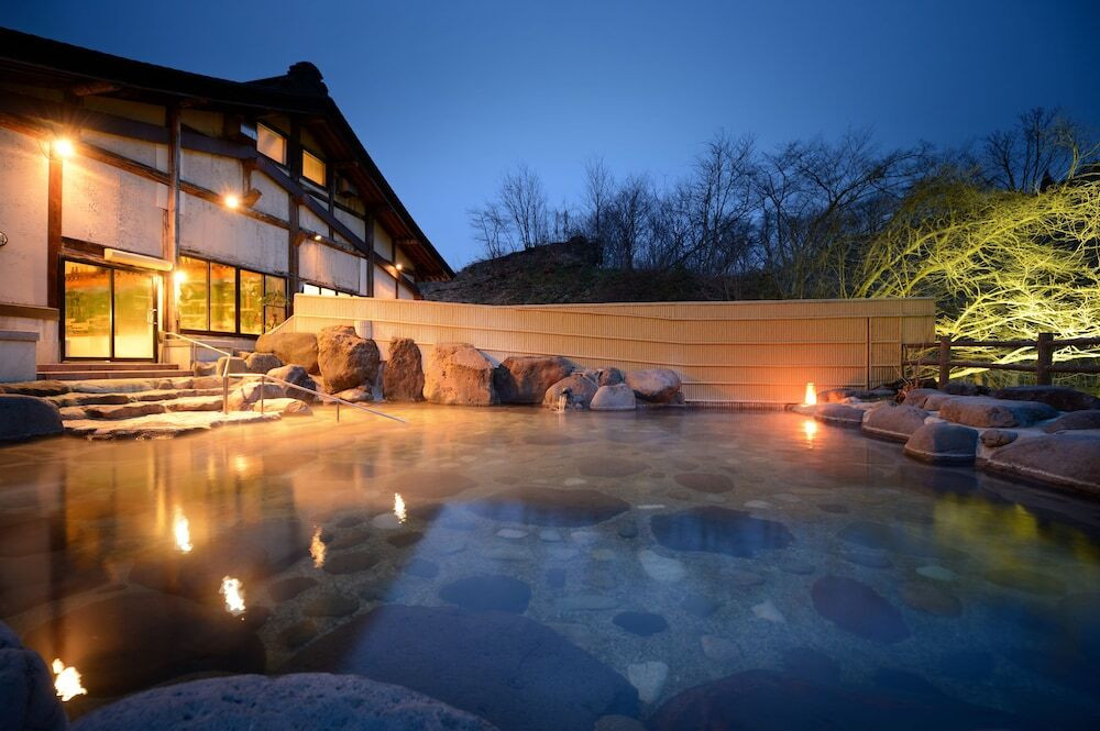 木のぬくもりあふれるモダンな宿「山の神温泉　優香苑」3505398