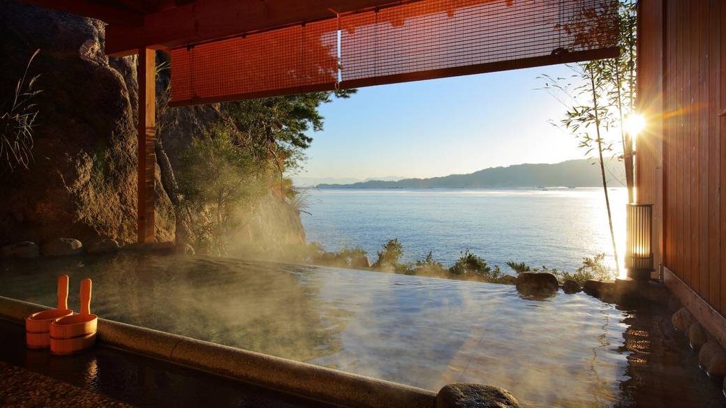 貸切温泉「望厳の湯」 / 1