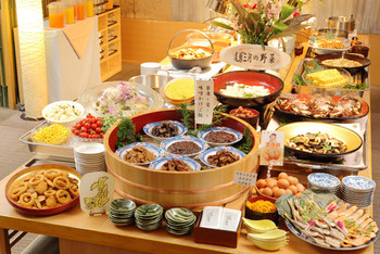 深夜も利用できる天然温泉と自慢の朝食でリフレッシュ3403675