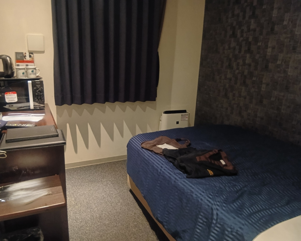 各部屋に電子レンジ・空気清浄機ありです。