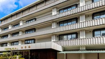 施設の正面 / 1