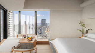 プレミア スイート キングベッド 1 台 コーナー (Tatami)