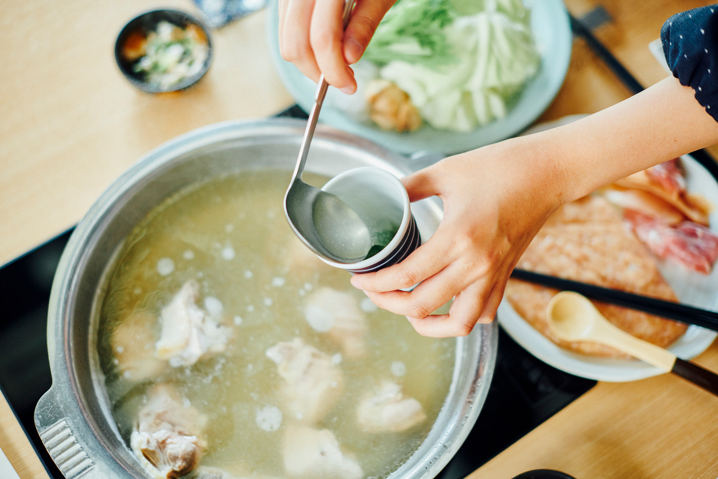 鶏の旨味が体に優しく染みわたる「水炊き」1981543