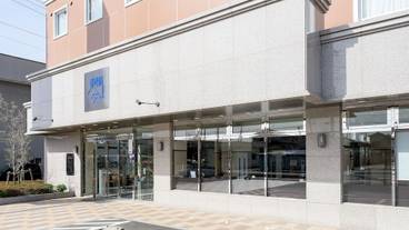 施設の入り口 / 4