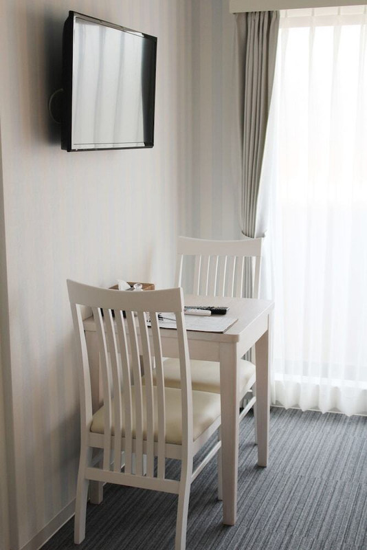 客室内のダイニングエリア