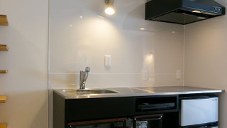 デラックス スタジオスイート (601)