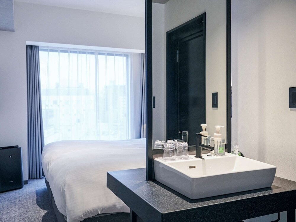 スタンダードツインルームの客室洗面台