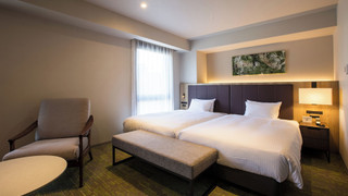 コーナーツイン 2名