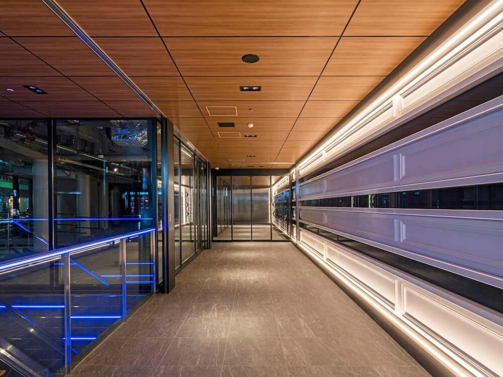 内部エントランス