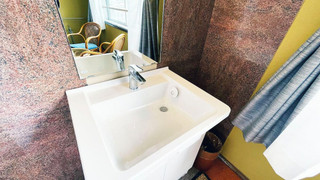 エコノミー 4 人部屋 コートヤードビュー