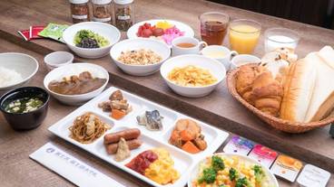 食事・飲み物 / 4