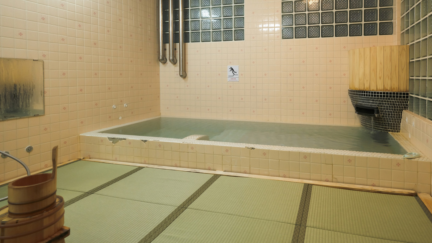 由緒ある宿坊で非日常な滞在を。御朱印を頂くのも忘れずに4038806