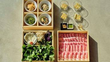 食事・飲み物 / 3