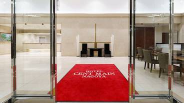 内部エントランス / 2