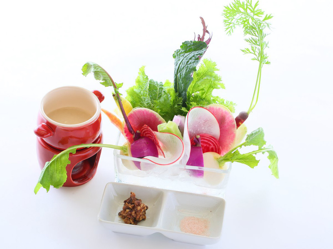 季節野菜のバーニャカウダ一例