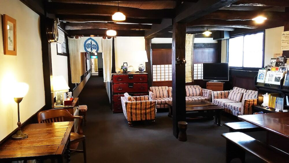 ロビーラウンジ