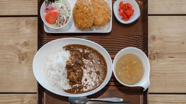 食事・飲み物 / 1