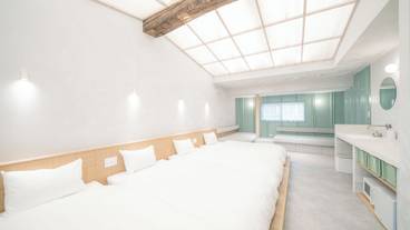 客室 / 36