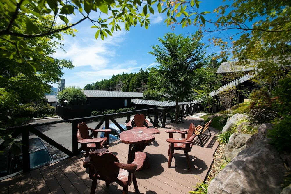 「九州の軽井沢」の高台で、極上の避暑体験3417191