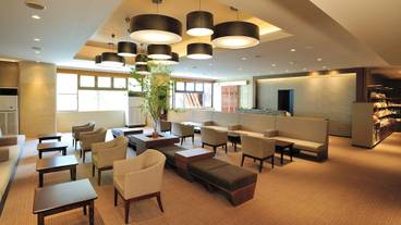 ロビーラウンジ / 3