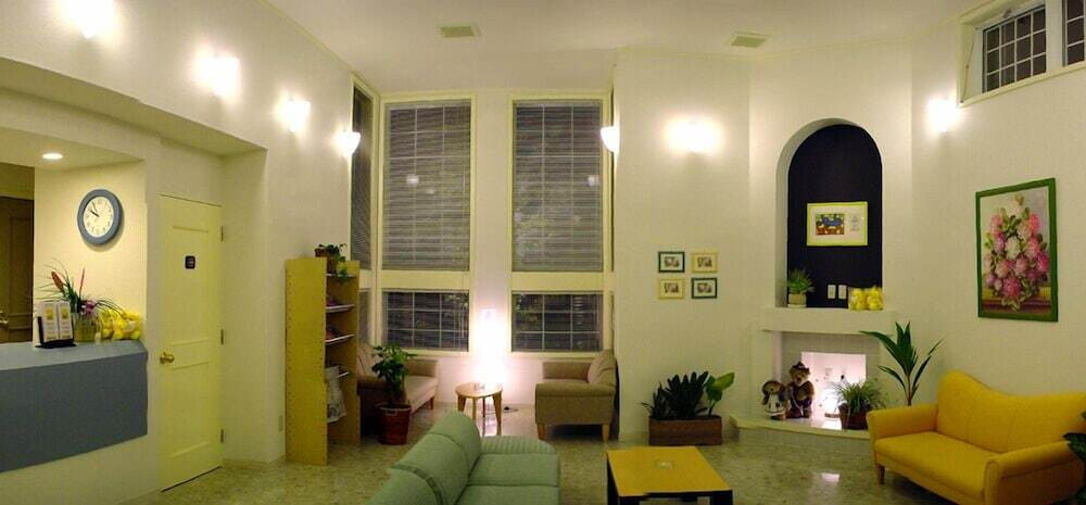 ロビーラウンジ