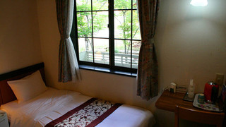 コンフォート ダブルまたはツインルーム シングルベッド 2 台 禁煙 マウンテンビュー