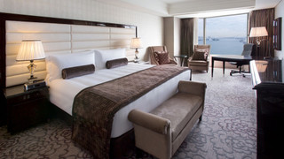 クラシック ルーム キングベッド 1 台 クラブラウンジ利用可 ベイビュー