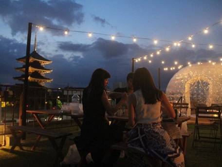 The NEXT DOOR, lower east nine hostel / 1