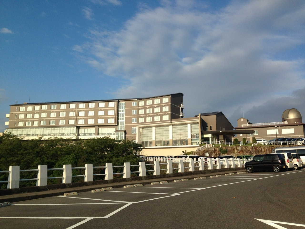 大鳴門橋を見渡す絶景リゾート。淡路島唯一の天文台でスターウォッチングを4374124