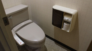 富士山と精進湖を一望! 洋室ツイン 16平米/バストイレ付 禁煙